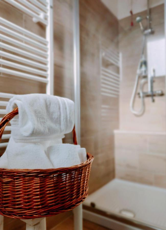 Il Cortiletto - Suites & Apartments Пистойя Экстерьер фото