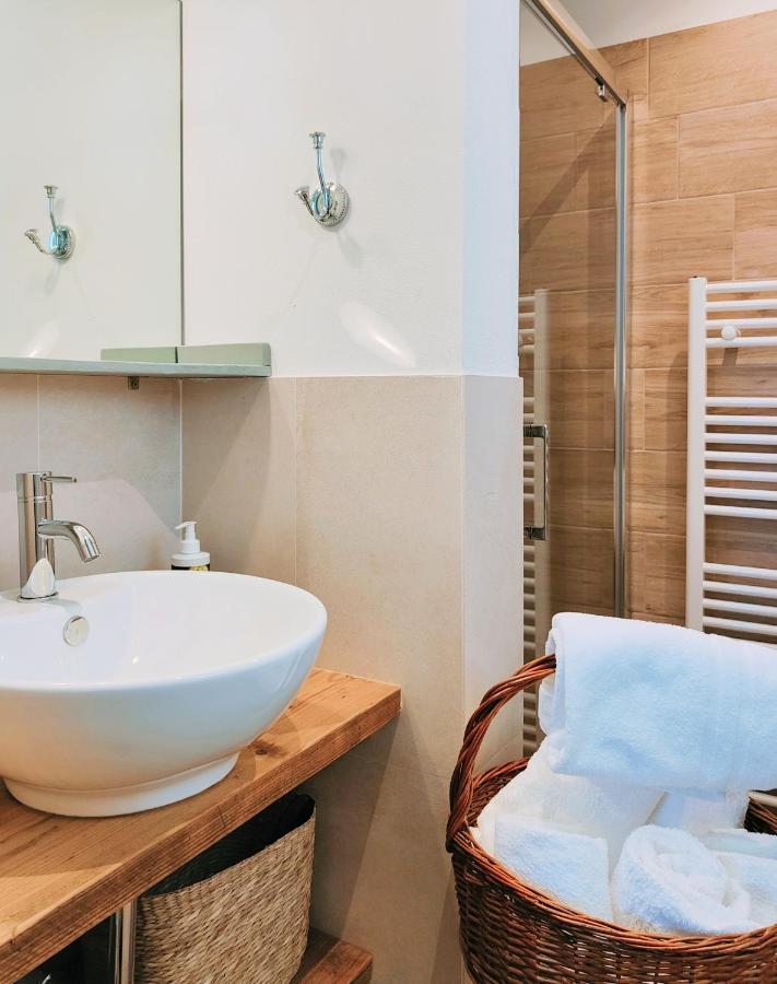 Il Cortiletto - Suites & Apartments Пистойя Экстерьер фото