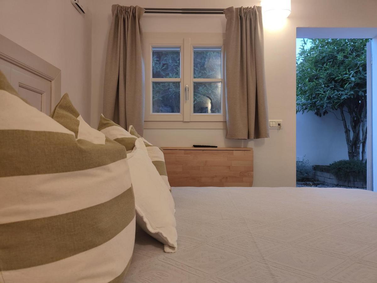 Il Cortiletto - Suites & Apartments Пистойя Экстерьер фото