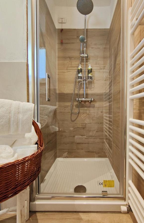 Il Cortiletto - Suites & Apartments Пистойя Экстерьер фото