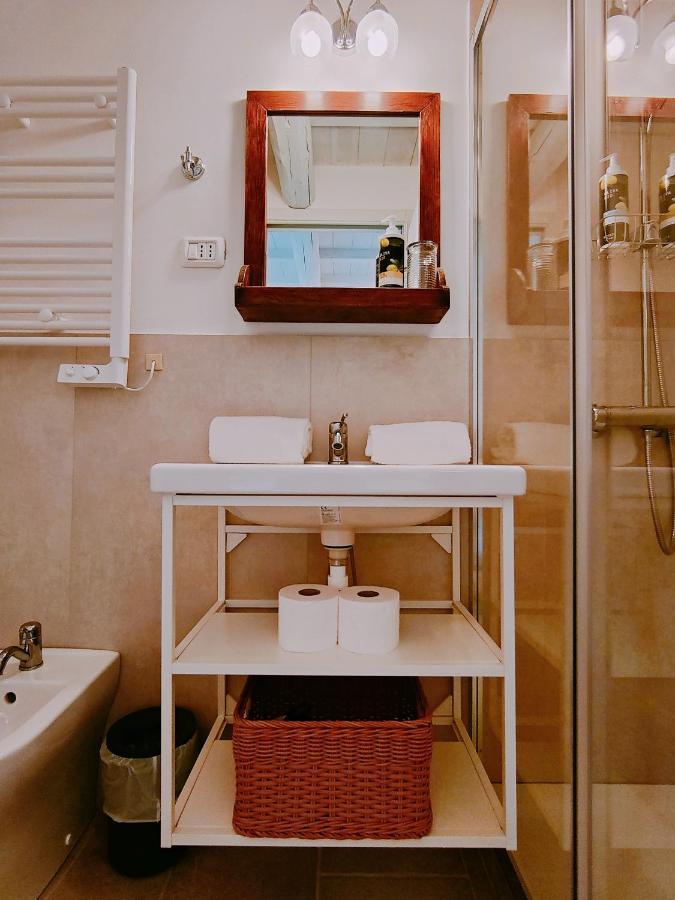 Il Cortiletto - Suites & Apartments Пистойя Экстерьер фото